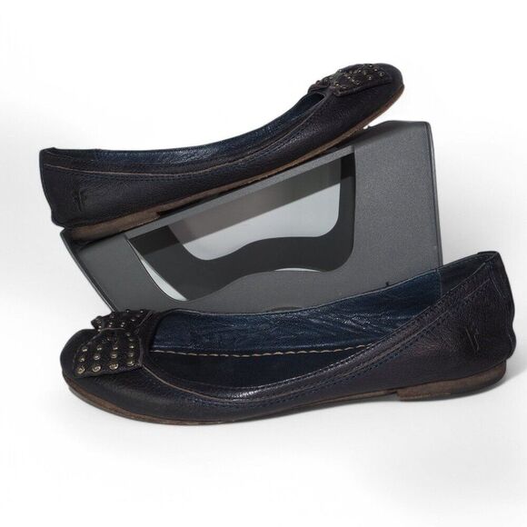FRYE Carson Bow Leather Studded Ballet Flats Navy 3472207 Women's 7.5M - Picture 1 of 9